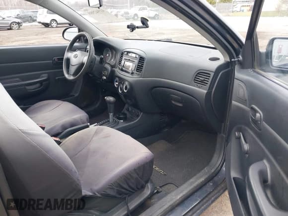 ✅ 2008 Hyundai Accent GS • VIN: KMHCM36C18U091400 • Лот: 41942989. Опубликован ранее на IAAI с пробегом 179 072 миль. Бесплатный доступ к архиву аукционных продаж из США и подробный отчёт об истории автомобиля на DreamBid. Изображение 5.