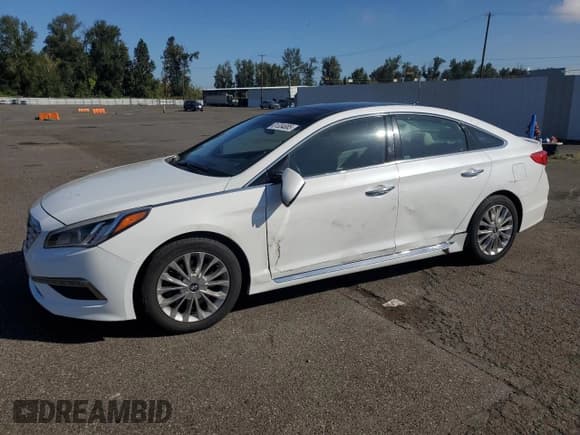 ✅ 2015 Hyundai Sonata Sport • VIN: 5NPE34AF4FH021288 • Lot: 81334885. Listed on Copart with 149,372 mi. Free auction sales archive from the USA and detailed vehicle history report at DreamBid. Image 1.