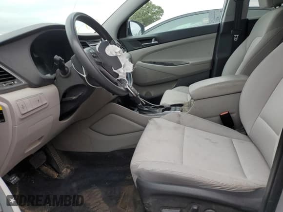 ✅ 2017 Hyundai Tucson SE • VIN: KM8J3CA45HU342395 • Лот: 82367645. Опубликован ранее на Copart с пробегом 128 548 миль. Бесплатный доступ к архиву аукционных продаж из США и подробный отчёт об истории автомобиля на DreamBid. Изображение 7.