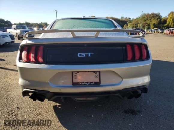 ✅ 2018 Ford Mustang GT Premium • VIN: 1FA6P8CF7J5112423 • Lot: 82376055. Listed on Copart with 29,774 mi. Free auction sales archive from the USA and detailed vehicle history report at DreamBid. Image 6.
