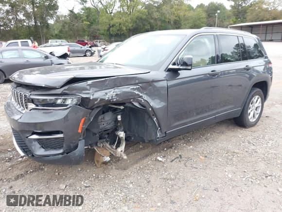 ✅ 2022 Jeep Grand Cherokee Limited • VIN: 1C4RJHBG4N8541087 • Lot: 43333135. Wystawiony na IAAI z przebiegiem 27 976 mil. Bezpłatny archiwum sprzedaży aukcyjnych z USA i szczegółowy raport historii pojazdu na DreamBid. Zdjęcie 2.