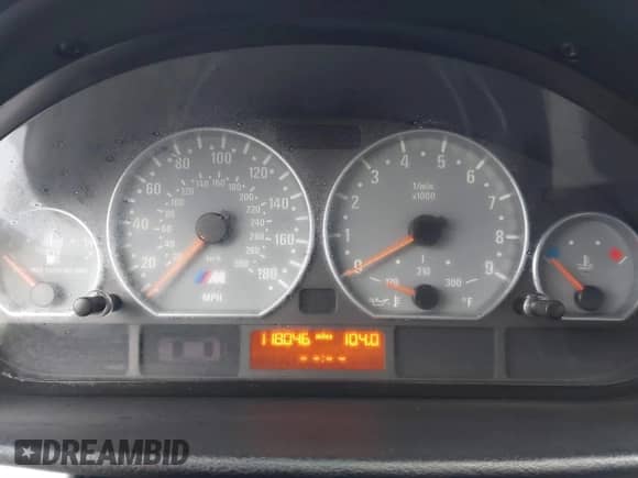 2004 BMW 3 Series M3 с VIN WBSBL93474PN58002, выставлен на аукционе IAAI как лот 41013859 с пробегом 118 046 миль миль и . История ставок и продаж доступна на DreamBid. Изображение 7.