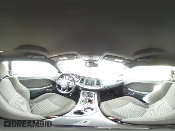 ✅ 2020 Dodge Challenger R/T • VIN: 2C3CDZBT6LH131032 • Lot: 45690893. Wystawiony na Copart z przebiegiem 77 062 mil. Bezpłatny archiwum sprzedaży aukcyjnych z USA i szczegółowy raport historii pojazdu na DreamBid. Zdjęcie 13.