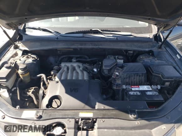 ✅ 2008 Hyundai Santa Fe GLS • VIN: 5NMSG13D88H225125 • Lot: 74509304. Listed on Copart with 226,719 mi. Free auction sales archive from the USA and detailed vehicle history report at DreamBid. Image 12.