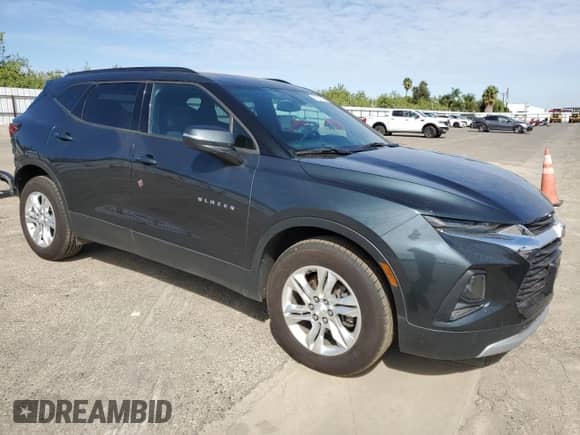 2019 Chevrolet Blazer z VIN 3GNKBBRA8KS653687, wystawiony jako Copart lot #81957005 z przebiegiem 62 393 mil mil oraz Szkoda całkowita • Salvage title. Historia ofert i sprzedaży dostępna na DreamBid. Obrazek 4.