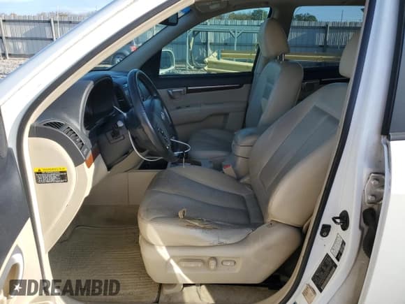 ✅ 2007 Hyundai Santa Fe SE • VIN: 5NMSH13EX7H003772 • Lot: 82485334. Listed on Copart with 185,833 mi. Free auction sales archive from the USA and detailed vehicle history report at DreamBid. Image 7.