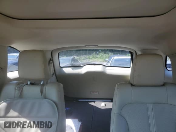 ✅ 2013 Lincoln MKT EcoBoost • VIN: 2LMHJ5AT2DBL50238 • Lot: 69741964. Wystawiony na Copart z przebiegiem 96 182 mil. Bezpłatny archiwum sprzedaży aukcyjnych z USA i szczegółowy raport historii pojazdu na DreamBid. Zdjęcie 10.