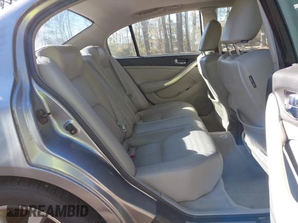 ✅ 2005 Infiniti G35 • VIN: JNKCV51E05M200753 • Lot: 43707150. Wystawiony na IAAI z przebiegiem 146 863 mil. Bezpłatny archiwum sprzedaży aukcyjnych z USA i szczegółowy raport historii pojazdu na DreamBid. Zdjęcie 8.