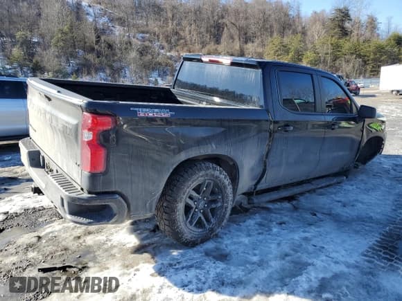 ✅ 2022 Chevrolet Silverado 1500 • VIN: 1GCUYFETXNZ230227 • Лот: 41815925. Опубликован ранее на Copart с пробегом 68 690 миль. Бесплатный доступ к архиву аукционных продаж из США и подробный отчёт об истории автомобиля на DreamBid. Изображение 3.