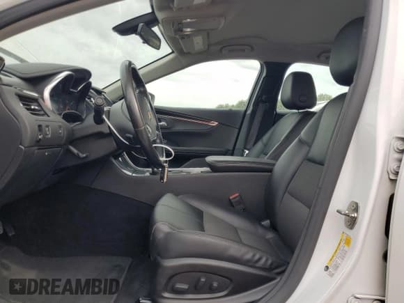 ✅ 2018 Chevrolet Impala LT • VIN: 2G1105S36J9147772 • Lot: 84613325. Wystawiony na Copart z przebiegiem 163 788 mil. Bezpłatny archiwum sprzedaży aukcyjnych z USA i szczegółowy raport historii pojazdu na DreamBid. Zdjęcie 7.