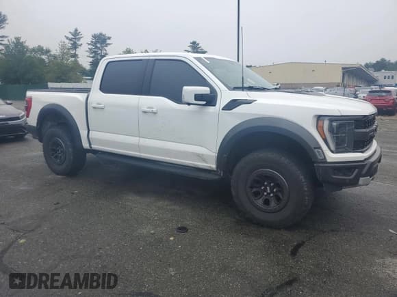 ✅ 2023 Ford F-150 Raptor • VIN: 1FTFW1RG8PFB20800 • Lot: 60489245. Wystawiony na Copart z przebiegiem 73 831 mil. Bezpłatny archiwum sprzedaży aukcyjnych z USA i szczegółowy raport historii pojazdu na DreamBid. Zdjęcie 4.