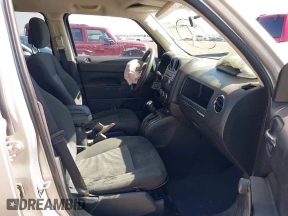 ✅ 2013 Jeep Patriot Sport • VIN: 1C4NJPBA7DD130017 • Lot: 39474810. Listed on IAAI with 143,436 mi. Free auction sales archive from the USA and detailed vehicle history report at DreamBid. Image 5.
