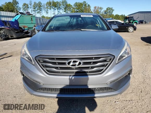 ✅ 2017 Hyundai Sonata Sport • VIN: 5NPE34AF1HH571647 • Лот: 62145602. Опубликован ранее на Copart с пробегом Не указан. Бесплатный доступ к архиву аукционных продаж из США и подробный отчёт об истории автомобиля на DreamBid. Изображение 9.