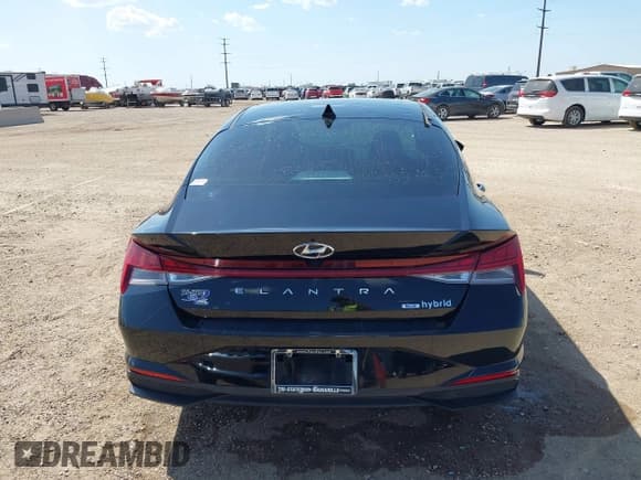 ✅ 2022 Hyundai Elantra Blue • VIN: KMHLM4AJ2NU028765 • Lot: 42516435. Listed on IAAI with 100,649 mi. Free auction sales archive from the USA and detailed vehicle history report at DreamBid. Image 16.