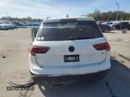 ✅ 2020 Volkswagen Tiguan SE • VIN: 3VV2B7AX7LM097014 • Lot: 89823405. Wystawiony na Copart z przebiegiem 36 211 mil. Bezpłatny archiwum sprzedaży aukcyjnych z USA i szczegółowy raport historii pojazdu na DreamBid. Zdjęcie 6.