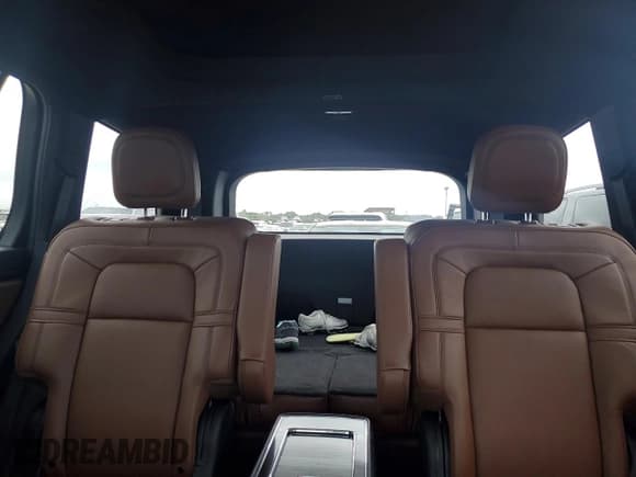 ✅ 2023 Lincoln Aviator Grand Touring • VIN: 5LMYJ8XY9PNL03214 • Лот: 74837264. Опубликован ранее на Copart с пробегом 4 981 миль. Бесплатный доступ к архиву аукционных продаж из США и подробный отчёт об истории автомобиля на DreamBid. Изображение 10.