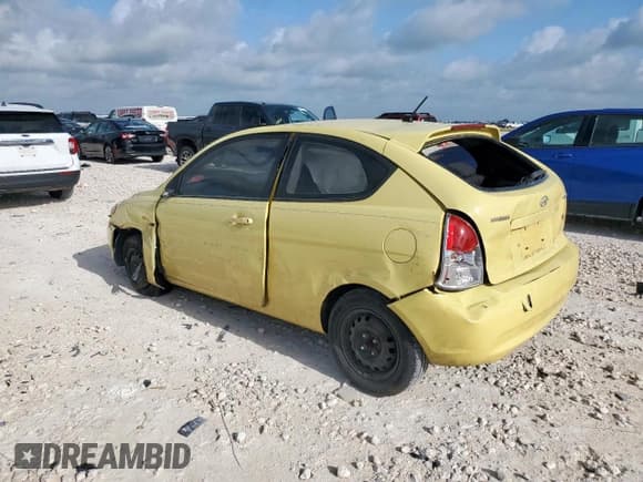 ✅ 2010 Hyundai Accent GS • VIN: KMHCM3AC9AU150142 • Лот: 61680495. Опубликован ранее на Copart с пробегом 226 204 миль. Бесплатный доступ к архиву аукционных продаж из США и подробный отчёт об истории автомобиля на DreamBid. Изображение 2.