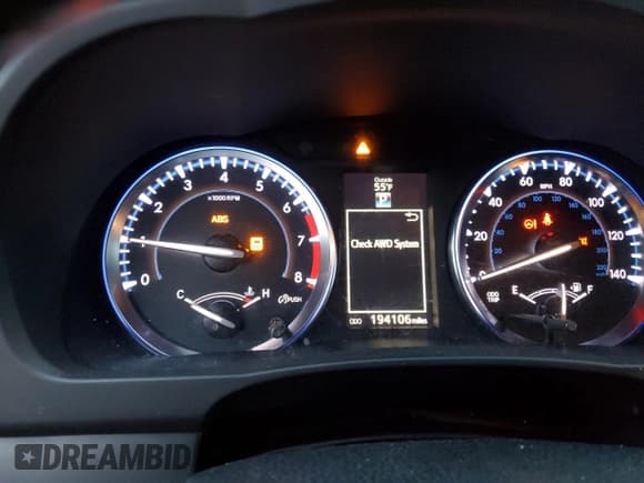 ✅ 2014 Toyota Highlander XLE • VIN: 5TDJKRFH3ES022921 • Lot: 90102835. Wystawiony na Copart z przebiegiem 194 106 mil. Bezpłatny archiwum sprzedaży aukcyjnych z USA i szczegółowy raport historii pojazdu na DreamBid. Zdjęcie 9.