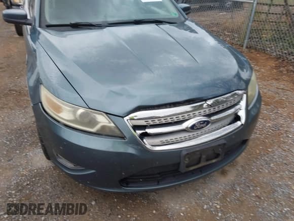 ✅ 2010 Ford Taurus SEL • VIN: 1FAHP2EWXAG153782 • Lot: 43547261. Listed on IAAI with 265,204 mi. Free auction sales archive from the USA and detailed vehicle history report at DreamBid. Image 6.