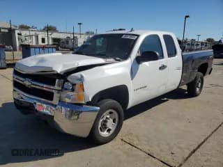 ✅ 2007 Chevrolet Silverado 2500HD Work Truck • VIN: 1GCHC29K37E505571 • Lot: 86473685. Wystawiony na Copart z przebiegiem Nie podano. Bezpłatny archiwum sprzedaży aukcyjnych z USA i szczegółowy raport historii pojazdu na DreamBid. Zdjęcie 1.