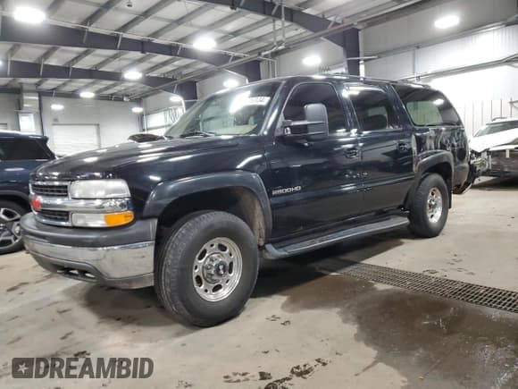 ✅ 2000 Chevrolet Suburban LT • VIN: 3GNGK26U2YG145201 • Лот: 85689134. Опубликован ранее на Copart с пробегом 285 624 миль. Бесплатный доступ к архиву аукционных продаж из США и подробный отчёт об истории автомобиля на DreamBid. Изображение 1.