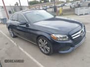 ✅ 2018 Mercedes-Benz C 300 • VIN: WDDWF4JB2JR338065 • Лот: 43550412. Опубликован ранее на IAAI с пробегом 68 940 миль. Бесплатный доступ к архиву аукционных продаж из США и подробный отчёт об истории автомобиля на DreamBid. Изображение 1.