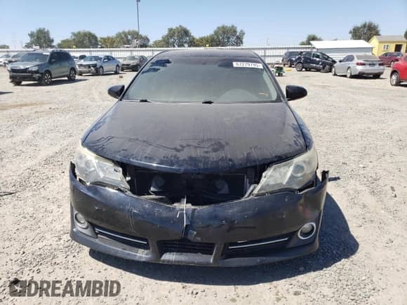 2014 Toyota Camry L z VIN 4T1BF1FK3EU306028, wystawiony jako Copart lot #67279795 z przebiegiem 163 511 mil mil oraz Szkoda całkowita • Salvage title. Historia ofert i sprzedaży dostępna na DreamBid. Obrazek 5.