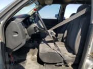 ✅ 2004 Dodge Dakota SLT • VIN: 1D7HG48N74S509797 • Lot: 57797055. Wystawiony na Copart z przebiegiem 214 275 mil. Bezpłatny archiwum sprzedaży aukcyjnych z USA i szczegółowy raport historii pojazdu na DreamBid. Zdjęcie 7.