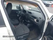 ✅ 2017 Jeep Renegade Sport • VIN: ZACCJAAB3HPF03639 • Lot: 42958021. Listed on IAAI with 201,963 mi. Free auction sales archive from the USA and detailed vehicle history report at DreamBid. Image 5.