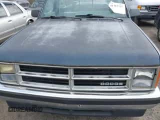 1988 Dodge Dakota z VIN 1B7GN14X7JS782283, wystawiony jako IAAI lot #41717137 z przebiegiem 104 582 mil mil oraz . Historia ofert i sprzedaży dostępna na DreamBid. Obrazek 6.