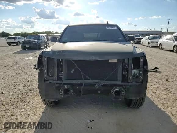 2015 Chevrolet Tahoe LT z VIN 1GNSCBKC9FR633675, wystawiony jako Copart lot #81702415 z przebiegiem 153 617 mil mil oraz Szkoda całkowita • Salvage title. Historia ofert i sprzedaży dostępna na DreamBid. Obrazek 15.