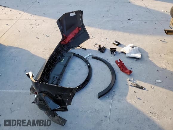 ✅ 2015 Lincoln MKC • VIN: 5LMCJ1A90FUJ27595 • Lot: 93360135. Wystawiony na Copart z przebiegiem 161 262 mil. Bezpłatny archiwum sprzedaży aukcyjnych z USA i szczegółowy raport historii pojazdu na DreamBid. Zdjęcie 13.