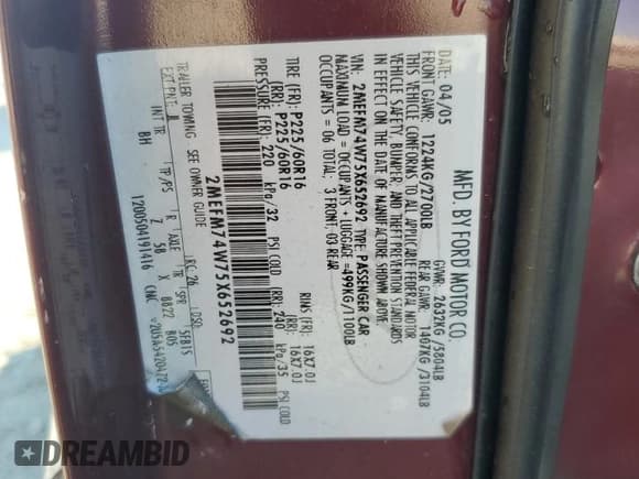 ✅ 2005 Mercury Grand Marquis GS • VIN: 2MEFM74W75X652692 • Lot: 81661215. Wystawiony na Copart z przebiegiem 126 934 mil. Bezpłatny archiwum sprzedaży aukcyjnych z USA i szczegółowy raport historii pojazdu na DreamBid. Zdjęcie 12.