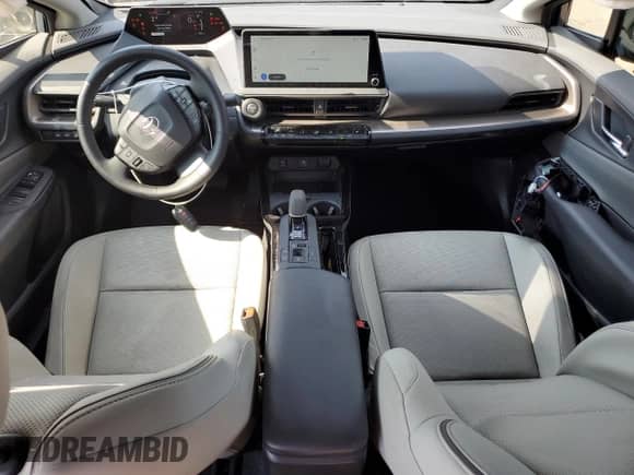 2025 Toyota Prius LE с VIN JTDACAAU7S3058708, выставлен на аукционе Copart как лот 81239485 с пробегом 4 364 миль миль и Списание • Salvage title. История ставок и продаж доступна на DreamBid. Изображение 8.