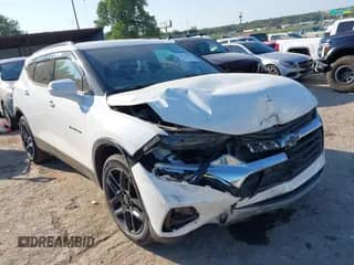2021 Chevrolet Blazer LT z VIN 3GNKBCRS6MS551046, wystawiony jako IAAI lot #43172040 z przebiegiem 27 303 mil mil oraz . Historia ofert i sprzedaży dostępna na DreamBid. Obrazek 1.