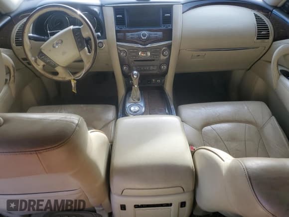 ✅ 2013 Infiniti QX56 • VIN: JN8AZ2NF8D9530063 • Lot: 90108805. Wystawiony na Copart z przebiegiem 294 994 mil. Bezpłatny archiwum sprzedaży aukcyjnych z USA i szczegółowy raport historii pojazdu na DreamBid. Zdjęcie 8.