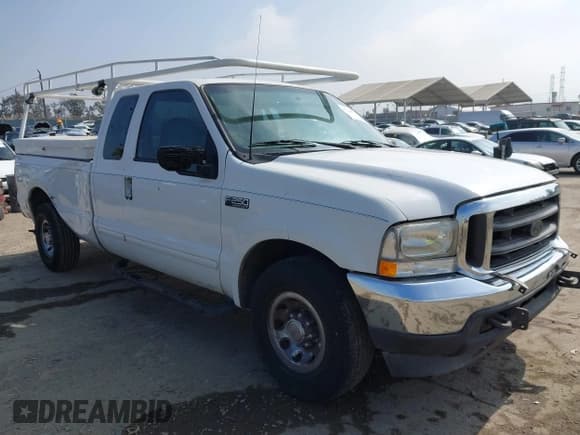 ✅ 2003 Ford F-250 XL • VIN: 3FTNX20LX3MB20798 • Lot: 42304074. Listed on IAAI with 274,238 mi. Free auction sales archive from the USA and detailed vehicle history report at DreamBid. Image 1.