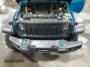 ✅ 2024 Jeep Wrangler Willys • VIN: 1C4RJXN68RW211242 • Лот: 90731865. Опубликован ранее на Copart с пробегом 28 078 миль. Бесплатный доступ к архиву аукционных продаж из США и подробный отчёт об истории автомобиля на DreamBid. Изображение 12.