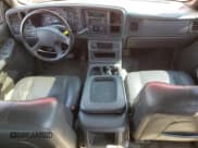 ✅ 2006 Chevrolet Silverado 1500 LT3 • VIN: 1GCEC19T16Z272531 • Лот: 62884504. Опубликован ранее на Copart с пробегом 185 201 миль. Бесплатный доступ к архиву аукционных продаж из США и подробный отчёт об истории автомобиля на DreamBid. Изображение 8.