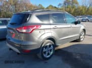 ✅ 2013 Ford Escape SE • VIN: 1FMCU9G99DUA01801 • Lot: 43572825. Wystawiony na IAAI z przebiegiem 247 683 mil. Bezpłatny archiwum sprzedaży aukcyjnych z USA i szczegółowy raport historii pojazdu na DreamBid. Zdjęcie 4.