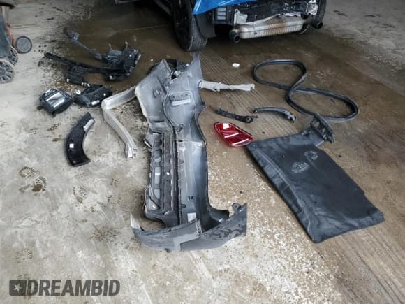 ✅ 2022 MINI Countryman Cooper S • VIN: WMZ83BR06N3P01009 • Lot: 91619015. Wystawiony na Copart z przebiegiem 34 758 mil. Bezpłatny archiwum sprzedaży aukcyjnych z USA i szczegółowy raport historii pojazdu na DreamBid. Zdjęcie 12.