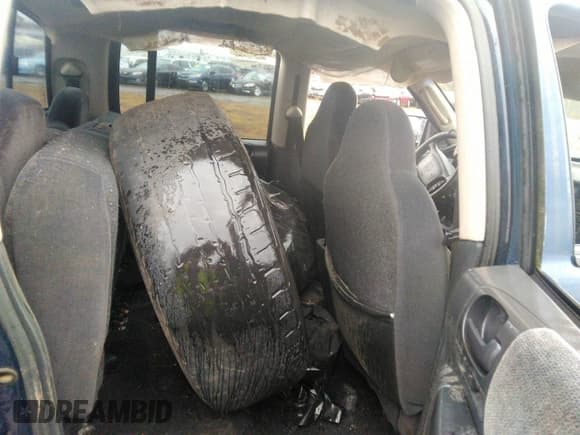 ✅ 2002 Dodge Dakota SLT • VIN: 1B7HG48N82S725133 • Лот: 41025253. Опубликован ранее на IAAI с пробегом Не указан. Бесплатный доступ к архиву аукционных продаж из США и подробный отчёт об истории автомобиля на DreamBid. Изображение 8.