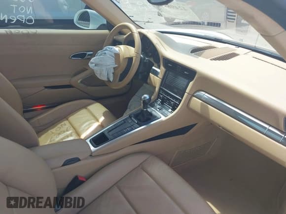 ✅ 2014 Porsche 911 Carrera • VIN: WP0AA2A95ES107695 • Lot: 42498947. Listed on IAAI with 67,200 mi. Free auction sales archive from the USA and detailed vehicle history report at DreamBid. Image 5.