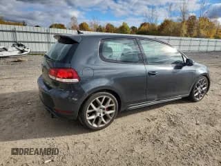 ✅ 2013 Volkswagen Golf GTI • VIN: WVWFD7AJ0DW120639 • Lot: 90141865. Wystawiony na Copart z przebiegiem 148 314 mil. Bezpłatny archiwum sprzedaży aukcyjnych z USA i szczegółowy raport historii pojazdu na DreamBid. Zdjęcie 3.