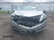 ✅ 2010 Acura ZDX Technology • VIN: 2HNYB1H45AH503766 • Lot: 42367053. Wystawiony na IAAI z przebiegiem 117 236 mil. Bezpłatny archiwum sprzedaży aukcyjnych z USA i szczegółowy raport historii pojazdu na DreamBid. Zdjęcie 12.