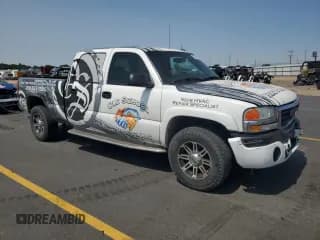 ✅ 2003 GMC Sierra 1500HD SLT • VIN: 1GTGK13U03F253236 • Lot: 61682085. Wystawiony na Copart z przebiegiem 211 391 mil. Bezpłatny archiwum sprzedaży aukcyjnych z USA i szczegółowy raport historii pojazdu na DreamBid. Zdjęcie 4.