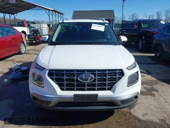 ✅ 2022 Hyundai Venue Limited • VIN: KMHRC8A34NU133202 • Lot: 41750924. Listed on IAAI with 44,858 mi. Free auction sales archive from the USA and detailed vehicle history report at DreamBid. Image 13.