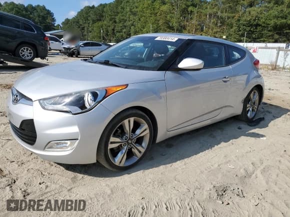 ✅ 2016 Hyundai Veloster • VIN: KMHTC6AD8GU272996 • Lot: 70380414. Wystawiony na Copart z przebiegiem 86 498 mil. Bezpłatny archiwum sprzedaży aukcyjnych z USA i szczegółowy raport historii pojazdu na DreamBid. Zdjęcie 1.
