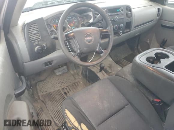 ✅ 2013 GMC Sierra 2500HD Work Truck • VIN: 1GT02ZCG8DZ238039 • Lot: 45353415. Listed on Copart with 221,858 mi. Free auction sales archive from the USA and detailed vehicle history report at DreamBid. Image 8.