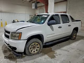 ✅ 2007 Chevrolet Avalanche LS • VIN: 3GNEC12047G278719 • Lot: 94349175. Listed on Copart with 180,826 mi. Free auction sales archive from the USA and detailed vehicle history report at DreamBid. Image 1.